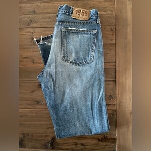 GAP vintage jeans 
1969. Y2K
Wide leg, distressed,  bootcut
31/32